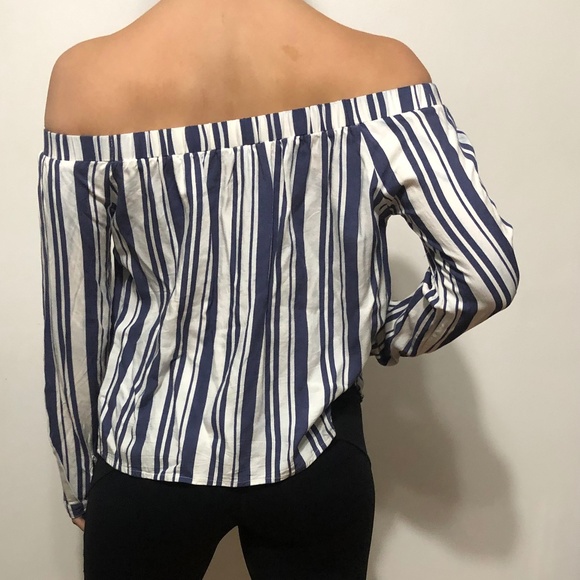 Tobi Blue and White Flowy Off the Shoulder Top - Picture 2 of 4